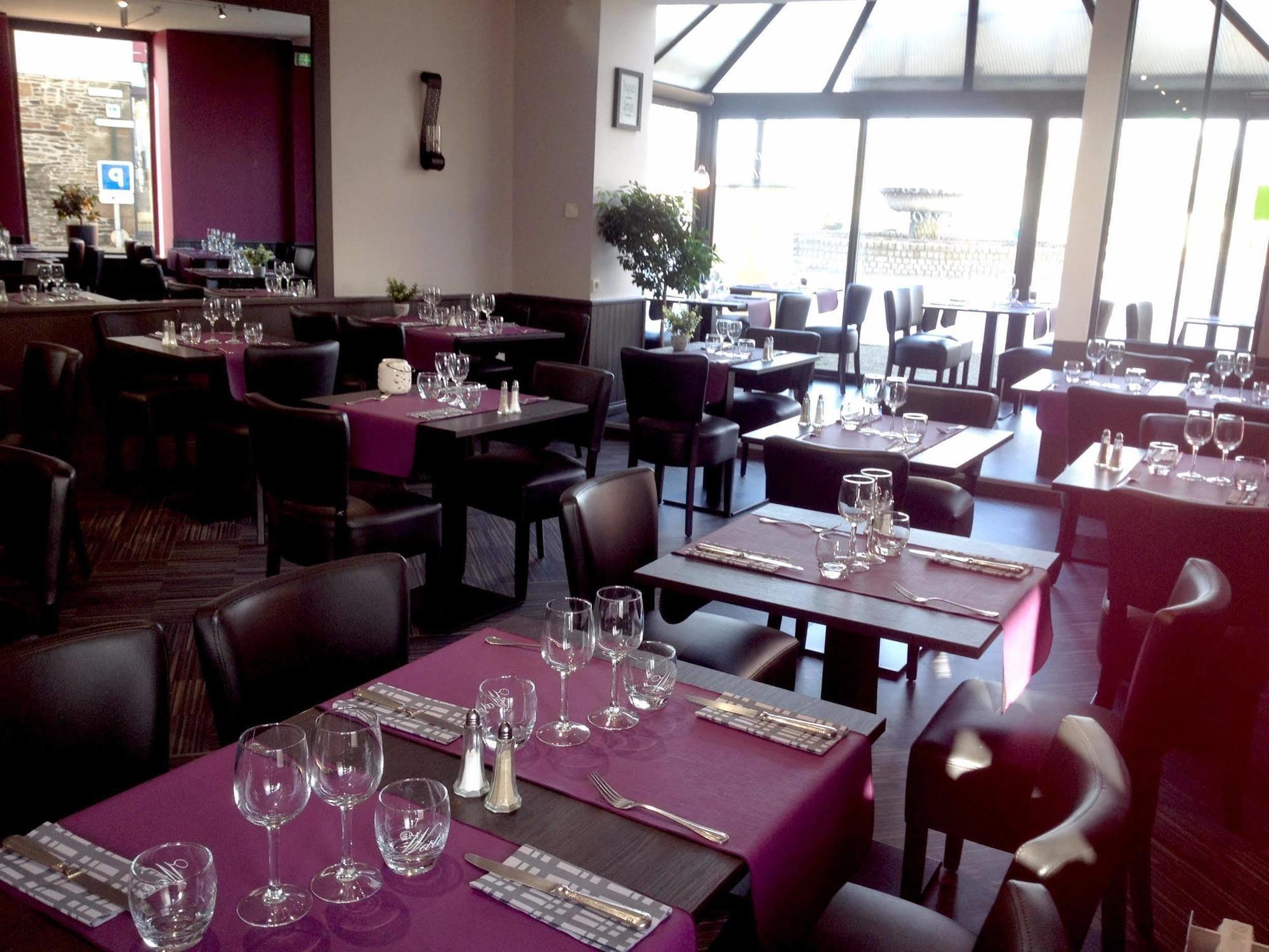 Logis Hotel Et Restaurant La Tour Brette Pontorson Luaran gambar
